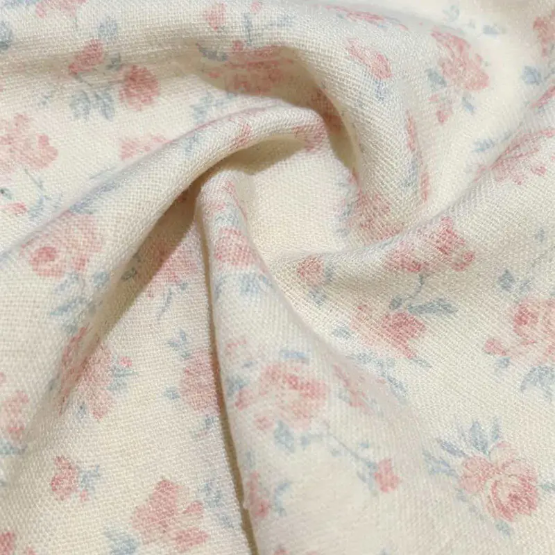 Blandet stoff av polyester og lin